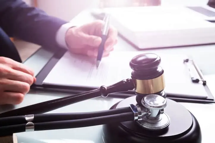 Caso De Mala Praxis Medica